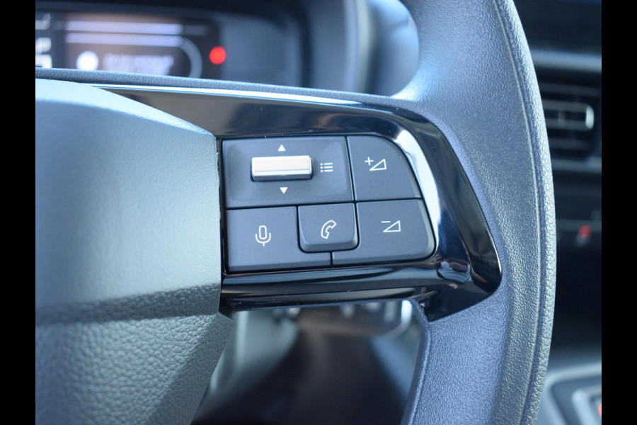 Opel Combo Electric L1 50kWh | 8 JAAR GARANTIE | BETIMMERING | CAMERA + SENSOREN | NAVIGATIE Opel Combo Electric L1 50kWh | 8 JAAR GARANTIE | BETIMMERING | CAMERA + SENSOREN | NAVIGATIE