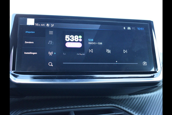 Peugeot 2008 1.2 Hybrid 145 GT 8 JAAR GARANTIE | SCHUIFDAK | ALCANTARA | ACHTERUITRIJCAMERA MET SENSOREN | NAVIGATIE & CARPLAY | E.C.C. |