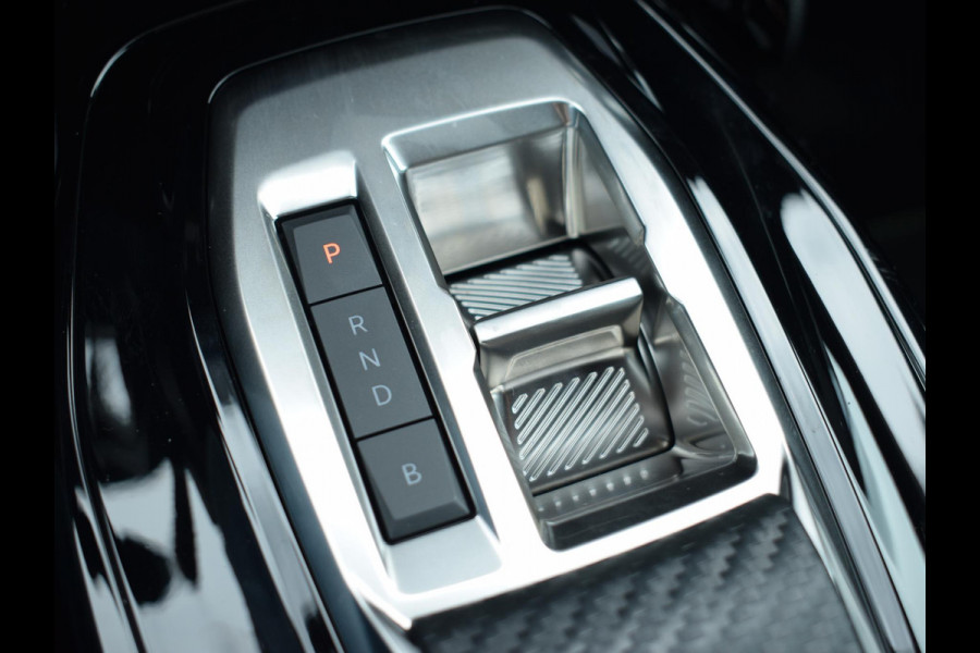 Peugeot e-208 EV GT Avantage 51 kWh NAVI + CARPLAY | ACHTERUITRIJCAMERA MET SENSOREN | E.C.C. | UIT VOORRAAD LEVERBAAR