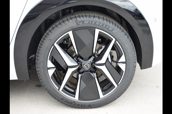 Peugeot e-208 EV GT Avantage 51 kWh NAVI + CARPLAY | ACHTERUITRIJCAMERA MET SENSOREN | E.C.C. | UIT VOORRAAD LEVERBAAR