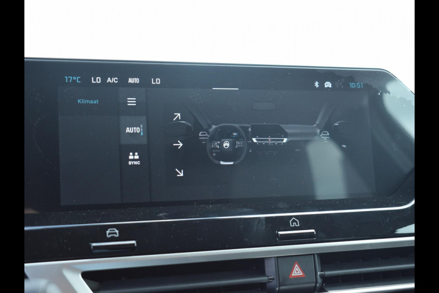 Citroën C4 1.2 Hybrid 145pk Collection CAMERA MET SENSOREN | NAVI & CARPLAY | E.C.C. | STOELVERWARMING | UIT VOORRAAD LEVERBAAR Citroën C4 1.2 Hybrid 145pk Collection CAMERA MET SENSOREN | NAVI & CARPLAY | E.C.C. | STOELVERWARMING | UIT VOORRAAD LEVERBAAR