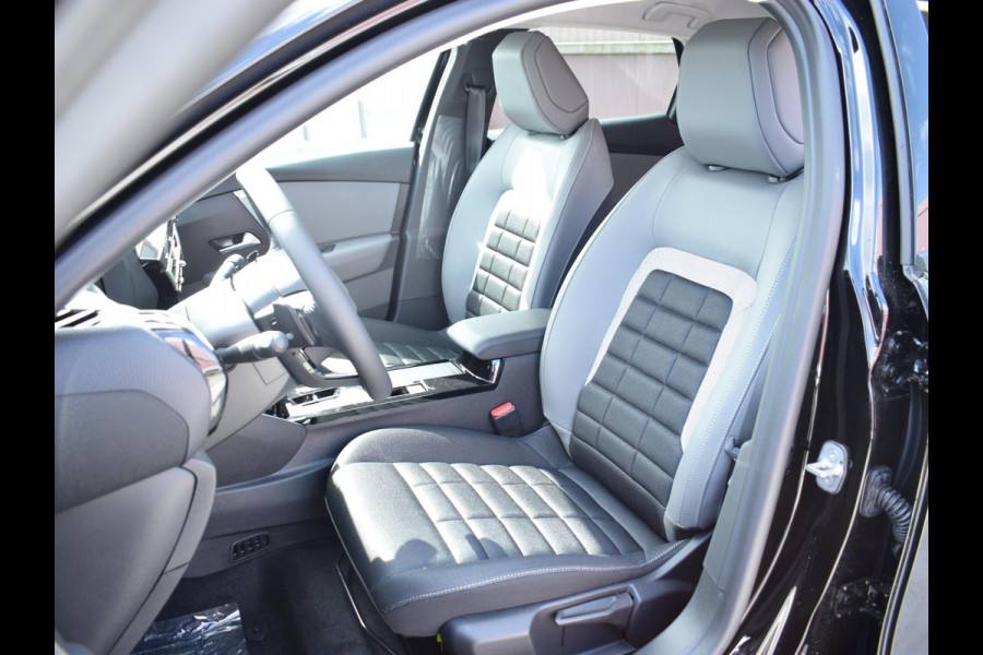 Citroën C4 1.2 Hybrid 145pk Collection CAMERA MET SENSOREN | NAVI & CARPLAY | E.C.C. | STOELVERWARMING | UIT VOORRAAD LEVERBAAR Citroën C4 1.2 Hybrid 145pk Collection CAMERA MET SENSOREN | NAVI & CARPLAY | E.C.C. | STOELVERWARMING | UIT VOORRAAD LEVERBAAR