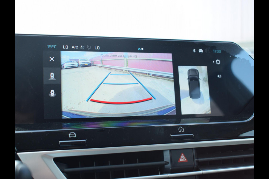 Citroën C4 1.2 Hybrid 145pk Collection CAMERA MET SENSOREN | NAVI & CARPLAY | E.C.C. | STOELVERWARMING | UIT VOORRAAD LEVERBAAR Citroën C4 1.2 Hybrid 145pk Collection CAMERA MET SENSOREN | NAVI & CARPLAY | E.C.C. | STOELVERWARMING | UIT VOORRAAD LEVERBAAR