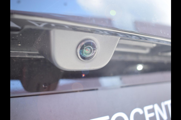 Citroën C4 1.2 Hybrid 145pk Collection CAMERA MET SENSOREN | NAVI & CARPLAY | E.C.C. | STOELVERWARMING | UIT VOORRAAD LEVERBAAR Citroën C4 1.2 Hybrid 145pk Collection CAMERA MET SENSOREN | NAVI & CARPLAY | E.C.C. | STOELVERWARMING | UIT VOORRAAD LEVERBAAR