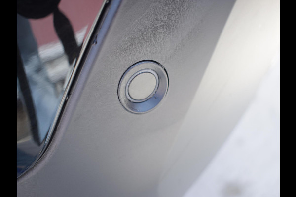 Citroën C4 1.2 Hybrid 145pk Collection CAMERA MET SENSOREN | NAVI & CARPLAY | E.C.C. | STOELVERWARMING | UIT VOORRAAD LEVERBAAR Citroën C4 1.2 Hybrid 145pk Collection CAMERA MET SENSOREN | NAVI & CARPLAY | E.C.C. | STOELVERWARMING | UIT VOORRAAD LEVERBAAR