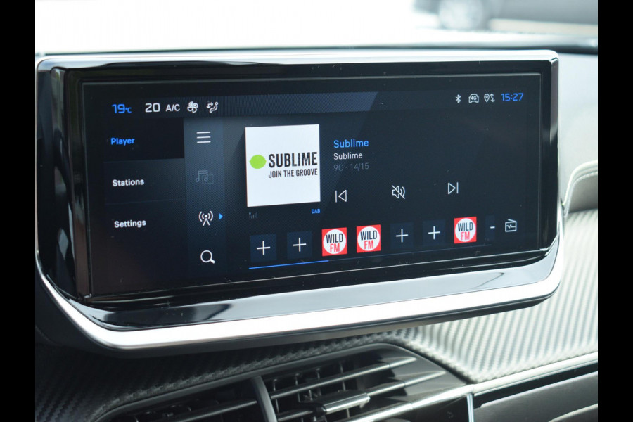 Peugeot 2008 1.2 Hybrid 136 GT ADAPTIVE CRUISECONTROL | NAVI & CARPLAY | ACHTERUITRIJCAMERA + SENSOREN | E.C.C. |
