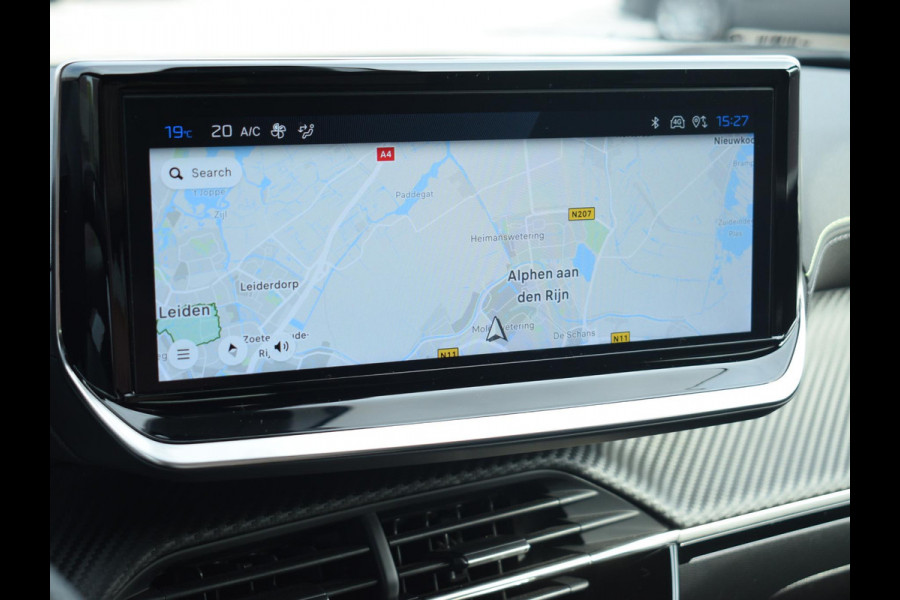 Peugeot 2008 1.2 Hybrid 136 GT ADAPTIVE CRUISECONTROL | NAVI & CARPLAY | ACHTERUITRIJCAMERA + SENSOREN | E.C.C. |