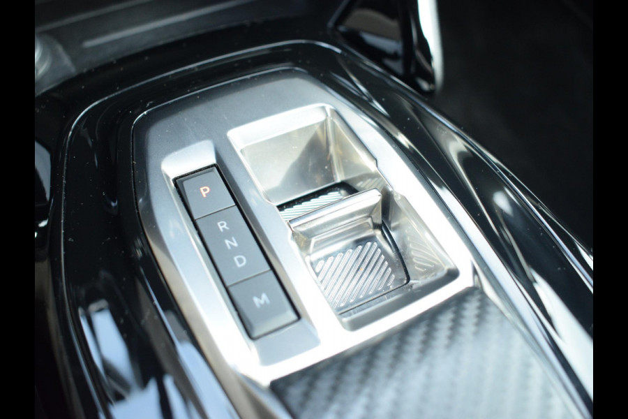 Peugeot 2008 1.2 Hybrid 136 GT ADAPTIVE CRUISECONTROL | NAVI & CARPLAY | ACHTERUITRIJCAMERA + SENSOREN | E.C.C. |