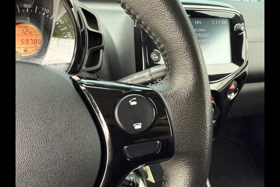 Citroën C1 1.0 VTi Shine - Airco - Media Android/Apple - 15"LMV - Org.NL Citroën C1 1.0 VTi Shine - Airco - Media Android/Apple - 15"LMV - Org.NL