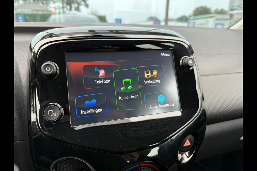 Citroën C1 1.0 VTi Shine - Airco - Media Android/Apple - 15"LMV - Org.NL Citroën C1 1.0 VTi Shine - Airco - Media Android/Apple - 15"LMV - Org.NL