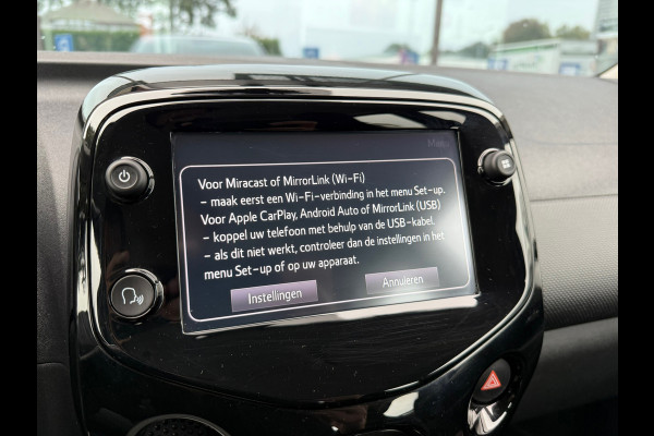 Citroën C1 1.0 VTi Shine - Airco - Media Android/Apple - 15"LMV - Org.NL Citroën C1 1.0 VTi Shine - Airco - Media Android/Apple - 15"LMV - Org.NL