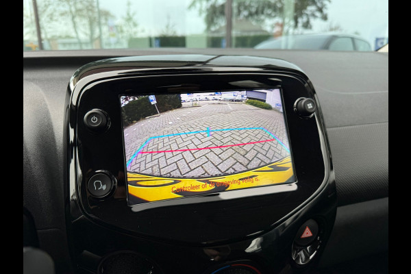 Citroën C1 1.0 VTi Shine - Airco - Media Android/Apple - 15"LMV - Org.NL Citroën C1 1.0 VTi Shine - Airco - Media Android/Apple - 15"LMV - Org.NL