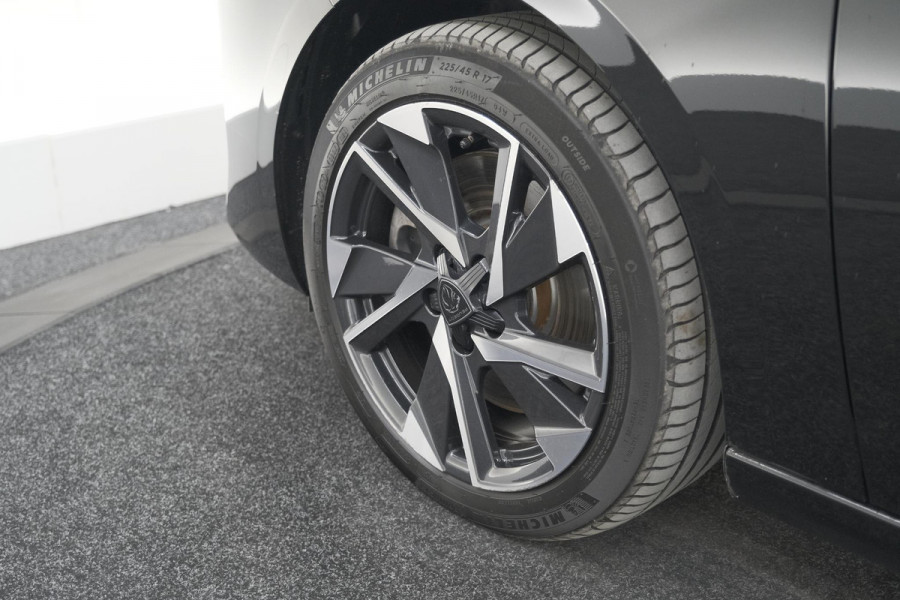 Peugeot 308 SW 1.6 Plug-in Hybrid 180 Allure | Camera | Adaptieve Cruise Control | Navigatie