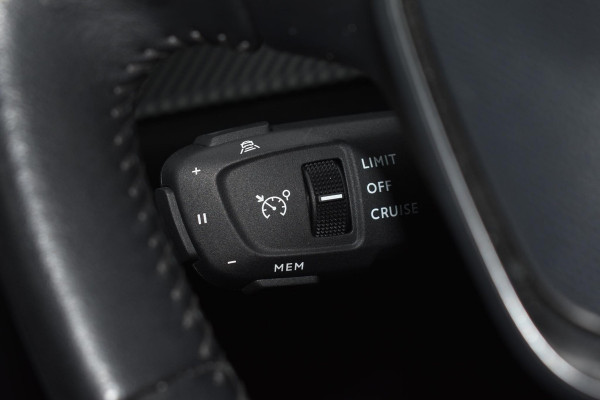 Peugeot 2008 1.2 PureTech 130 PK Allure Pack | Carplay | Camera | Stoelverw. | Incl. garantie
