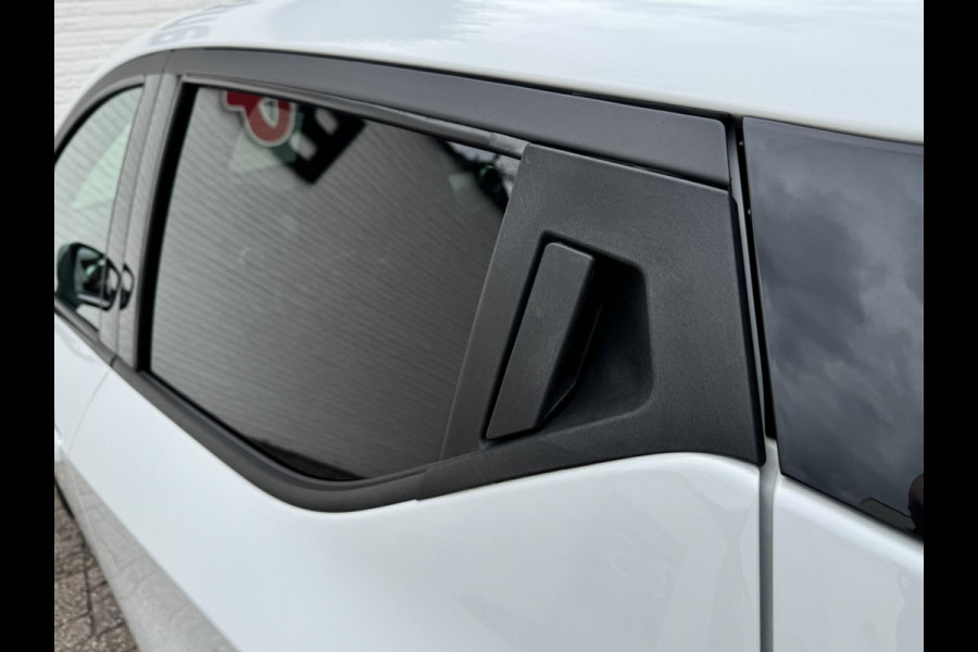 Nissan Micra 0.9 IG-T N-Connecta Cruise control Climate control Navigatie DAB Bleutooth Parkeersensor
