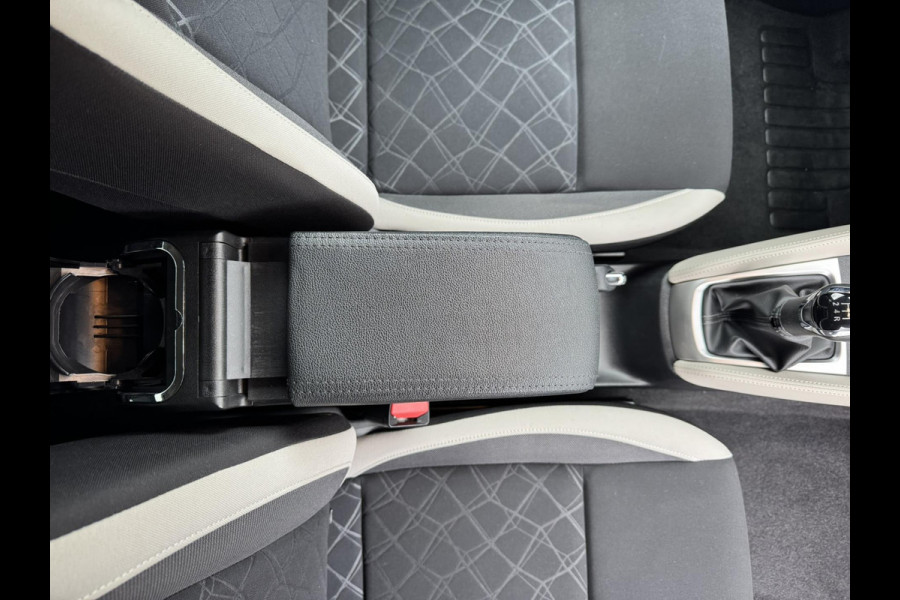Nissan Micra 0.9 IG-T N-Connecta Cruise control Climate control Navigatie DAB Bleutooth Parkeersensor