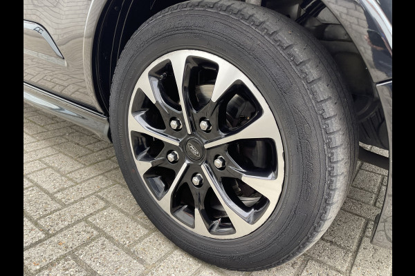 Ford Transit Custom 320 2.0 TDCI 185pk automaat L1H1 Sport / vaste prijs rijklaar € 22.950 ex btw / lease vanaf € 375 / half leer / airco / cruise / navi / camera / stoelverwarming !