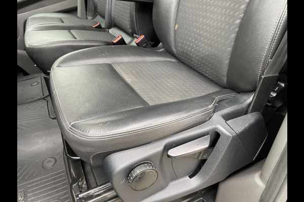 Ford Transit Custom 320 2.0 TDCI 185pk automaat L1H1 Sport / vaste prijs rijklaar € 22.950 ex btw / lease vanaf € 375 / half leer / airco / cruise / navi / camera / stoelverwarming !