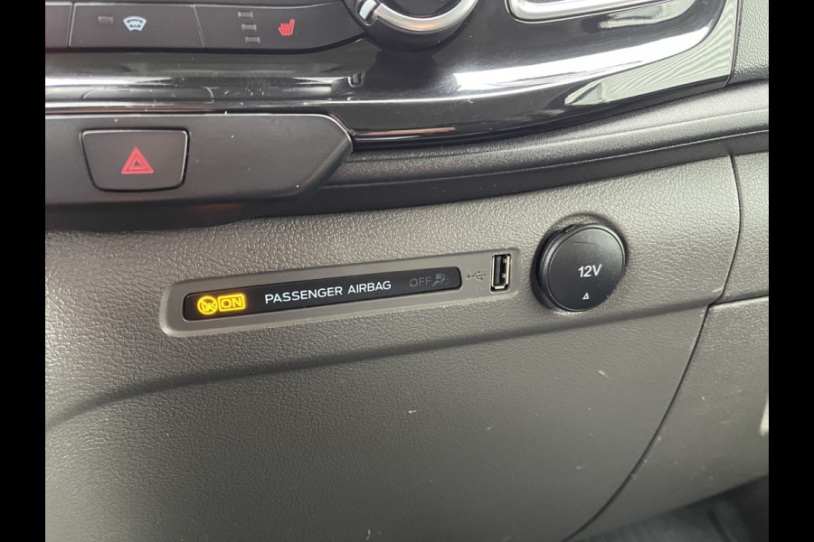 Ford Transit Custom 320 2.0 TDCI 185pk automaat L1H1 Sport / vaste prijs rijklaar € 22.950 ex btw / lease vanaf € 375 / half leer / airco / cruise / navi / camera / stoelverwarming !