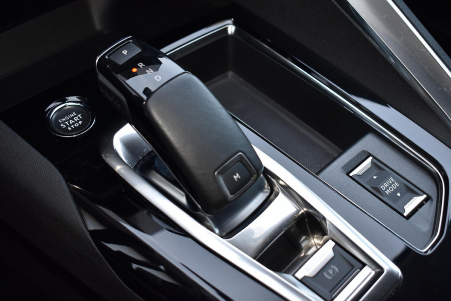 Peugeot 5008 1.2 PureTech 130 PK Aut. Allure Pack | 7 Zits | Navi | Camera | Trekhaak || Incl. garantie