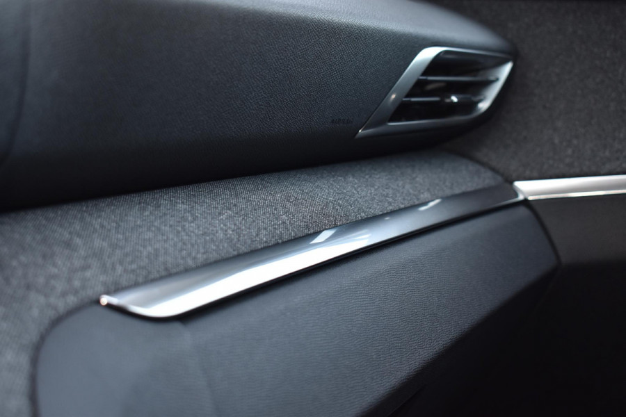 Peugeot 5008 1.2 PureTech 130 PK Aut. Allure Pack | 7 Zits | Navi | Camera | Trekhaak || Incl. garantie