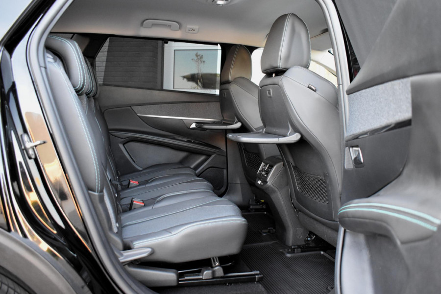 Peugeot 5008 1.2 PureTech 130 PK Aut. Allure Pack | 7 Zits | Navi | Camera | Trekhaak || Incl. garantie