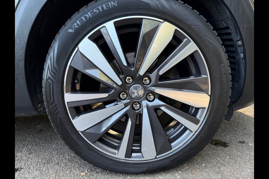Peugeot 5008 1.2 PureTech GT-Line | Ned. Auto | Trekhaak | Pano-dak | electriche Achterklep | Achteruitrij camera | 7 persoons uitvoering |