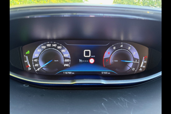 Peugeot 5008 1.2 PureTech GT-Line | Ned. Auto | Trekhaak | Pano-dak | electriche Achterklep | Achteruitrij camera | 7 persoons uitvoering |
