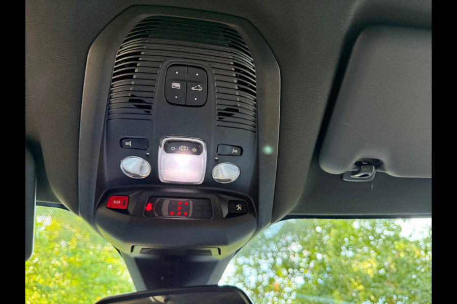 Peugeot 5008 1.2 PureTech GT-Line | Ned. Auto | Trekhaak | Pano-dak | electriche Achterklep | Achteruitrij camera | 7 persoons uitvoering |