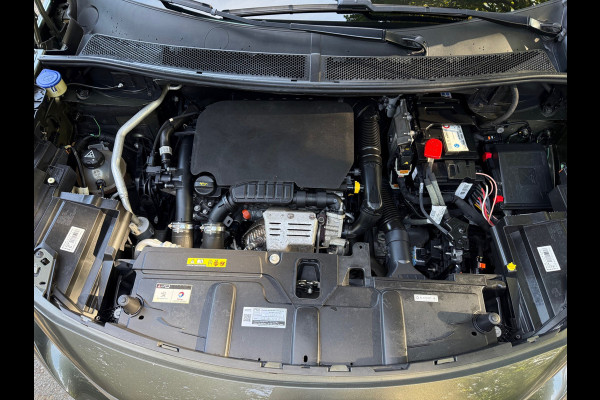 Peugeot 5008 1.2 PureTech GT-Line | Ned. Auto | Trekhaak | Pano-dak | electriche Achterklep | Achteruitrij camera | 7 persoons uitvoering |