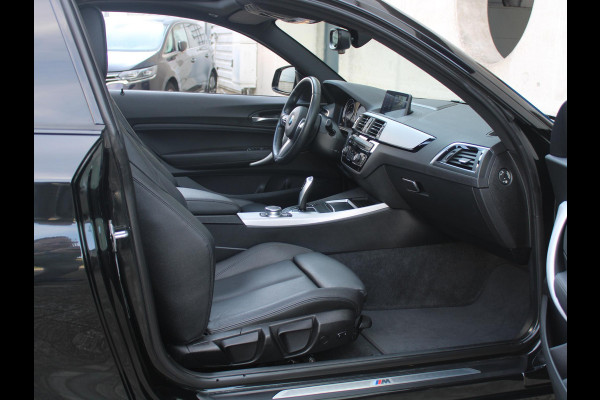 BMW 2 Serie Coupé 218i High Executive Edition | M SPORT | ELEKTRISCH SCHUIFDAK |