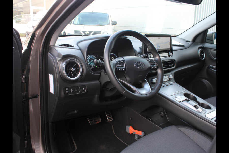 Hyundai Kona EV Fashion 64 kWh | SOH 97.4 % | NAVIGATIE | ACHTERUITRIJCAMERA |