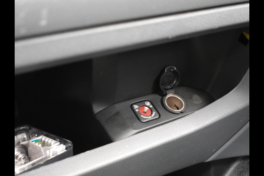 Peugeot Expert 2.0 BlueHDI 180PK Long Premium Airco  App-Connect  LM Velgen Trekhaak Sidebars
