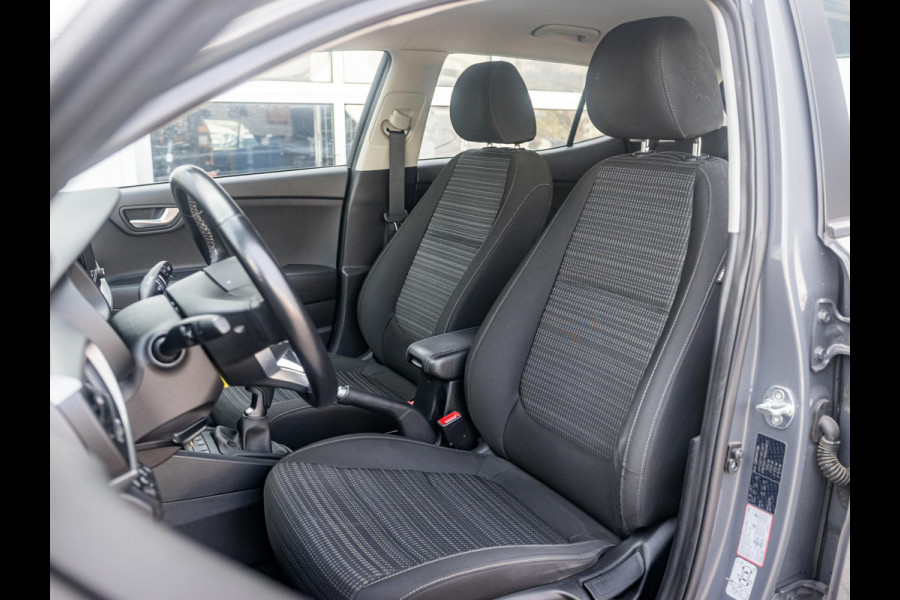 Kia Stonic 1.0 T-GDi MHEV DynamicLine Apple Car play en Android auto l Achteruit rijcamera l