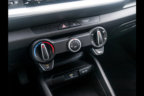 Kia Stonic 1.0 T-GDi MHEV DynamicLine Apple Car play en Android auto l Achteruit rijcamera l