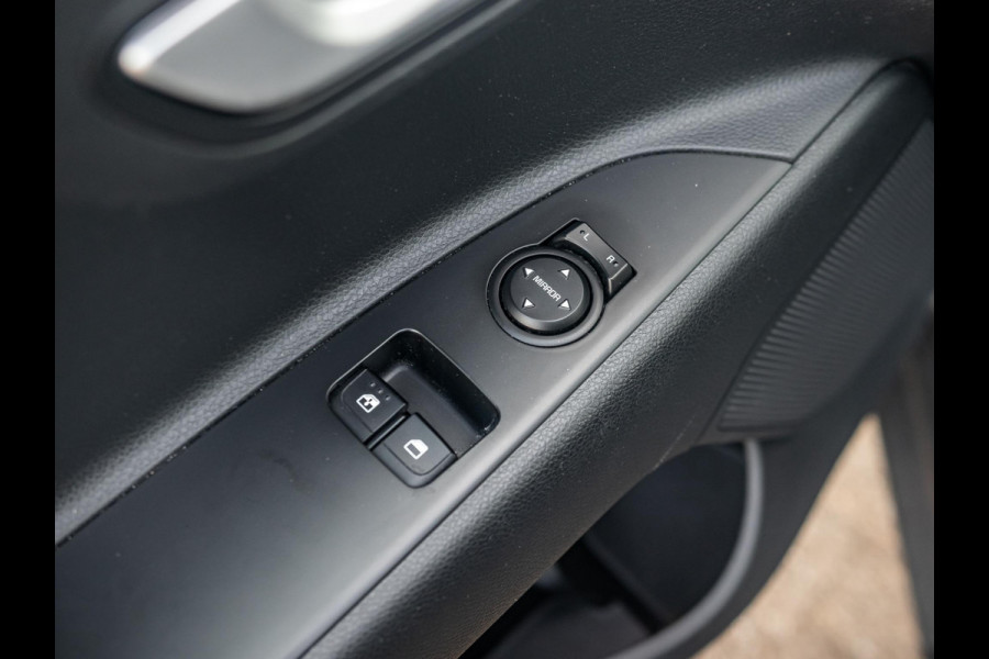 Kia Stonic 1.0 T-GDi MHEV DynamicLine Apple Car play en Android auto l Achteruit rijcamera l