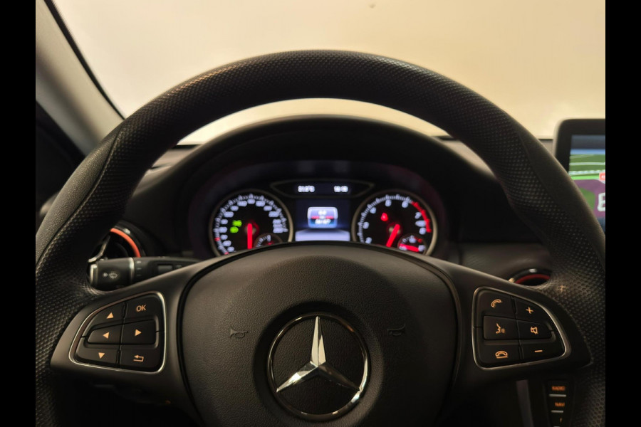 Mercedes-Benz A-Klasse 160 My First Star / NL-auto / Camera