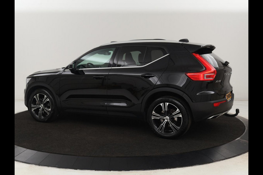 Volvo XC40 2.0 T4 Inscription | Panoramadak | Leder | Trekhaak | Stoelverwarming | Camera | Adaptive cruise | Keyless | Navigatie | 19'' lichtmetalen velgen