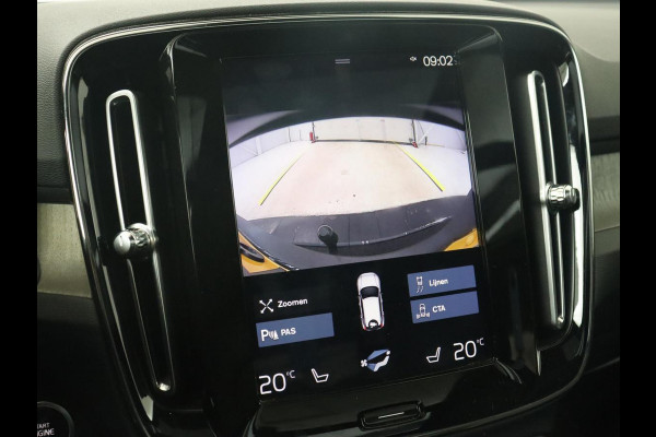 Volvo XC40 2.0 T4 Inscription | Panoramadak | Leder | Trekhaak | Stoelverwarming | Camera | Adaptive cruise | Keyless | Navigatie | 19'' lichtmetalen velgen