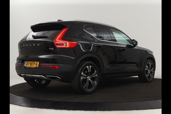 Volvo XC40 2.0 T4 Inscription | Panoramadak | Leder | Trekhaak | Stoelverwarming | Camera | Adaptive cruise | Keyless | Navigatie | 19'' lichtmetalen velgen