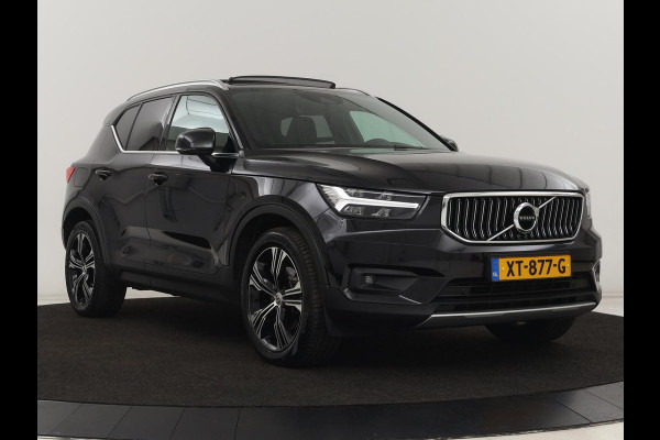 Volvo XC40 2.0 T4 Inscription | Panoramadak | Leder | Trekhaak | Stoelverwarming | Camera | Adaptive cruise | Keyless | Navigatie | 19'' lichtmetalen velgen