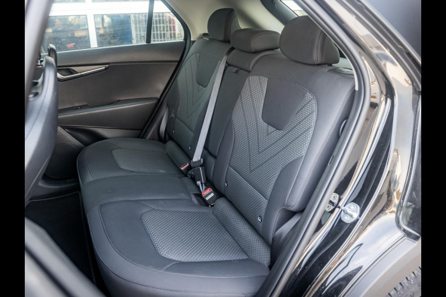 Kia Niro EV Light Edition 64.8 kWh | Navigatie | Achteruitrijcamera | Airco | Cruise control Adaptieve |