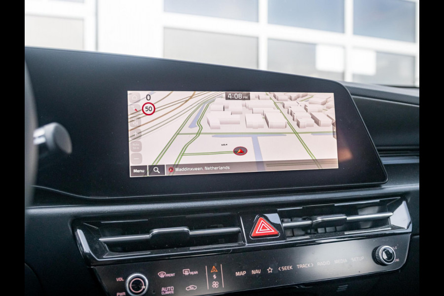 Kia Niro EV Light Edition 64.8 kWh | Navigatie | Achteruitrijcamera | Airco | Cruise control Adaptieve |