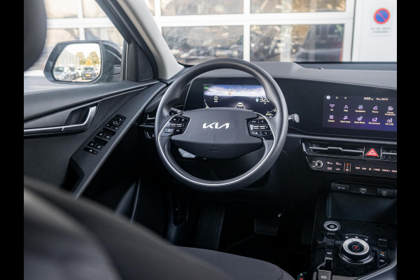 Kia Niro EV Light Edition 64.8 kWh | Navigatie | Achteruitrijcamera | Airco | Cruise control Adaptieve |