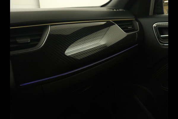 Renault Arkana 1.6 E-Tech hybrid 145 E-Tech engineered | Leder/Alcantara | Stoelverwarming | Adaptive cruise | Camera | Carplay | Stuurverwarming | 18'' | Park Assist | Naviagatie