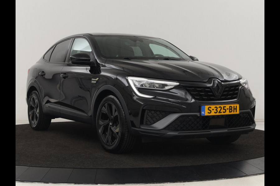 Renault Arkana 1.6 E-Tech hybrid 145 E-Tech engineered | Leder/Alcantara | Stoelverwarming | Adaptive cruise | Camera | Carplay | Stuurverwarming | 18'' | Park Assist | Naviagatie