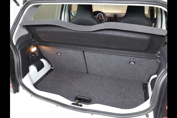 Volkswagen up! 1.0 65 PK | Navigatie via app | Airco | Radio |
