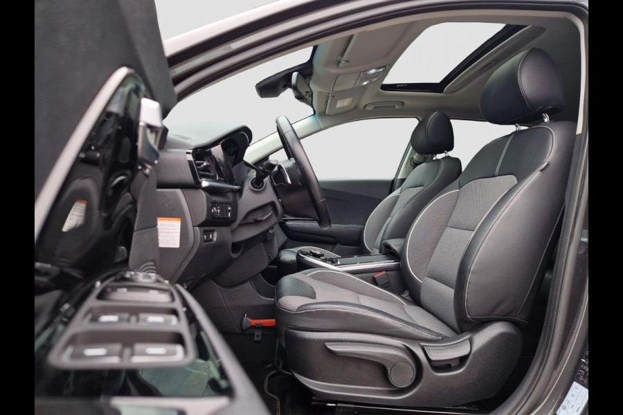 Kia e-Niro DynamicPlusLine 64 kWh | Trekhaak | Stoelverwarming | Open Dak | Key-Less |