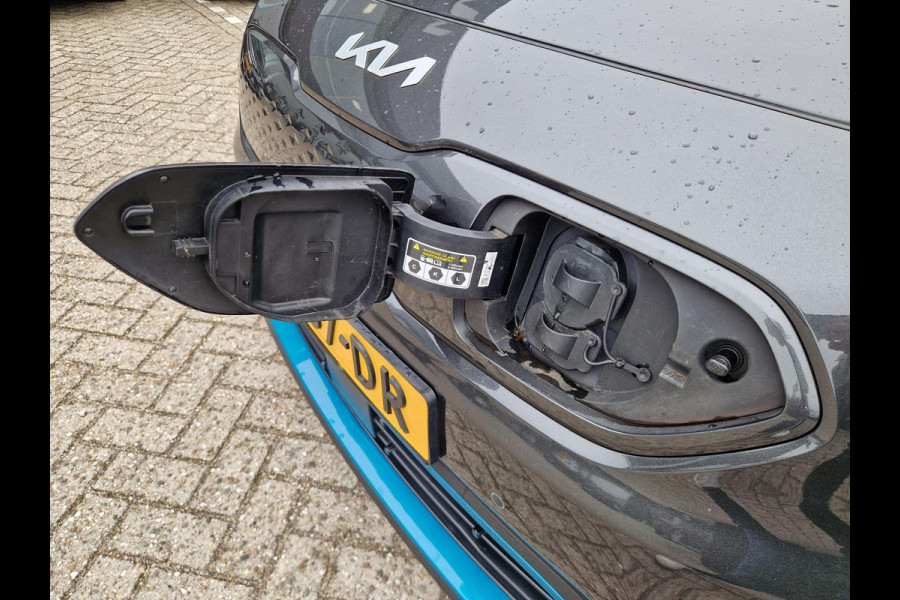 Kia e-Niro DynamicPlusLine 64 kWh | Trekhaak | Stoelverwarming | Open Dak | Key-Less |