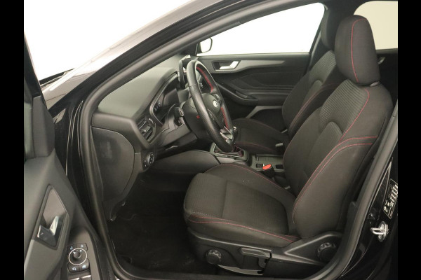 Ford Focus 1.0 EcoBoost Hybrid ST Line Style | Stoel & stuurverwarming | Camera | Carplay | Full LED | Navigatie | Keyless | Climate control | Park Assist | Cruise control